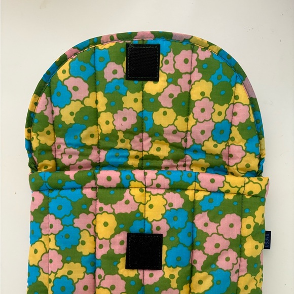 NWT BAGGU Puffy 16” Laptop Sleeve - Flowerbed - Picture 14 of 14